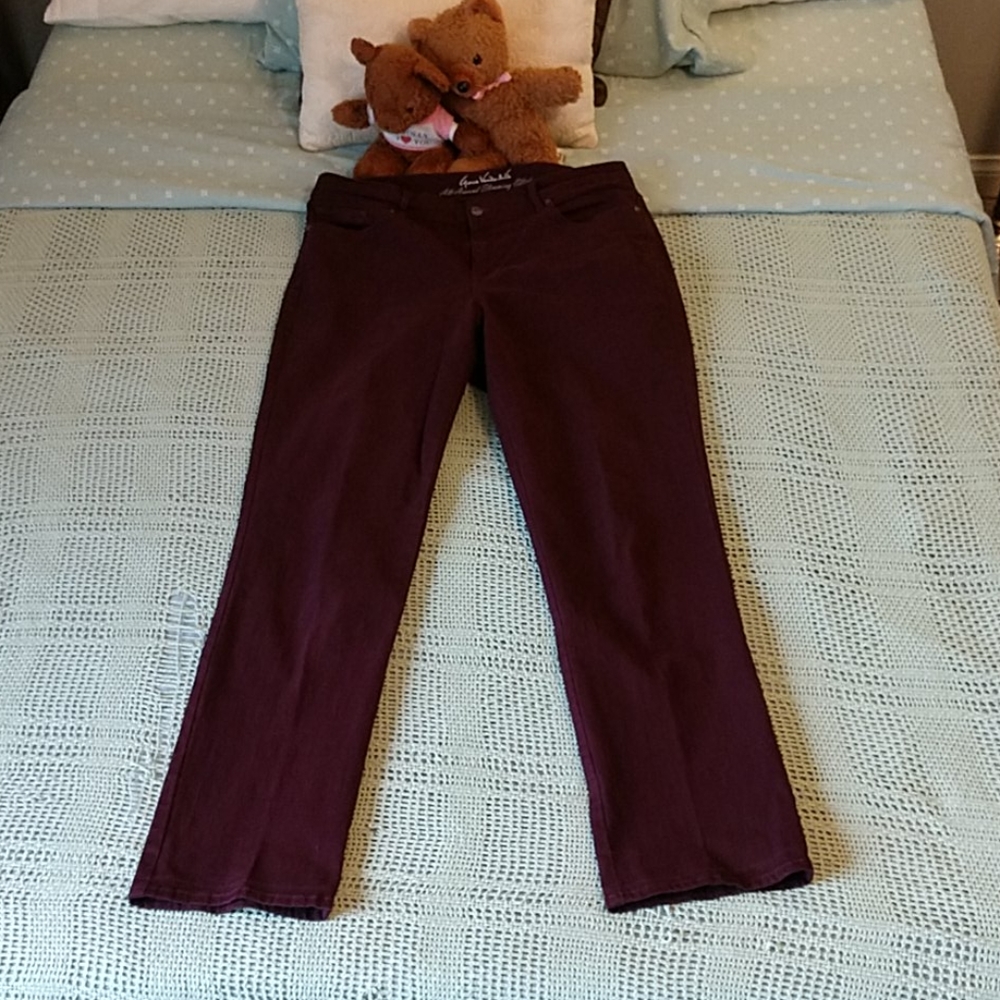 Gloria Vanderbilt Ladies casual jeans